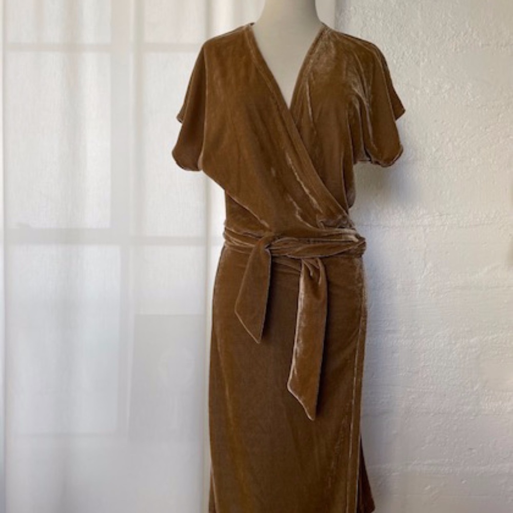 Kristinit Violaine velvet wrap dress